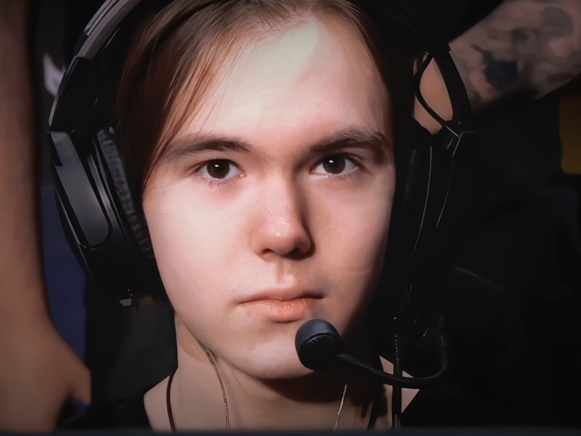 河牌反超后 河牌反超后